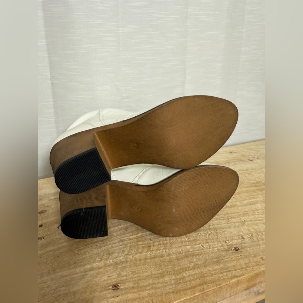 White Western Cowboy Booties | Mid-Calf Pull-On Chic Boots Festival | Size 10 - Picture 8 of 10